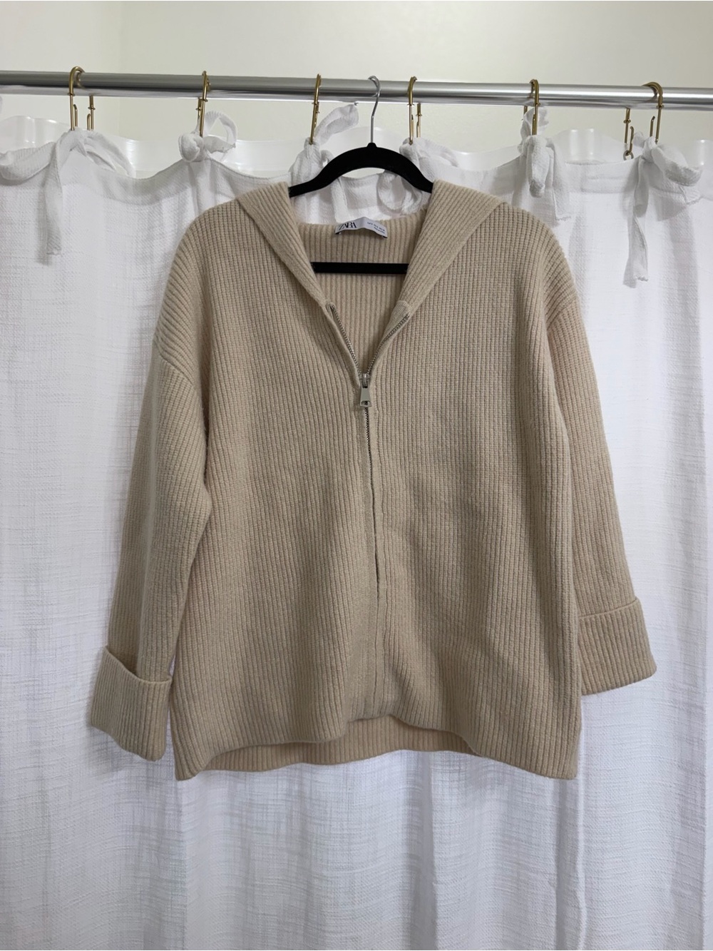 Zara Beige/Cream Ribbed Zip Sweater